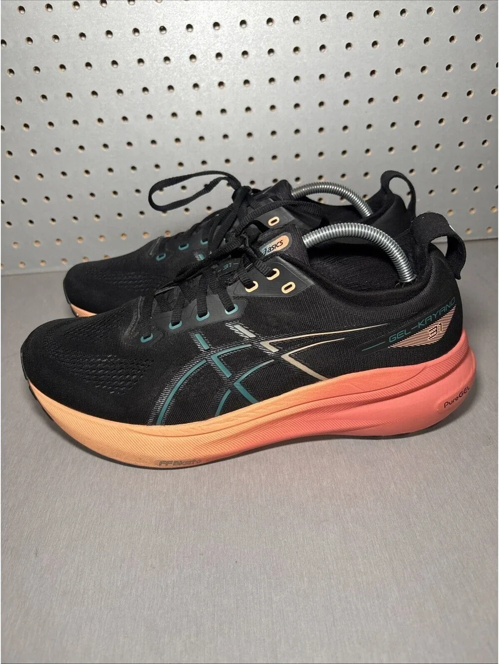 Asics used good